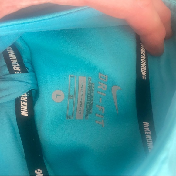 Nike Dri-FIT Blue Running Pullover - Picture 3 of 4